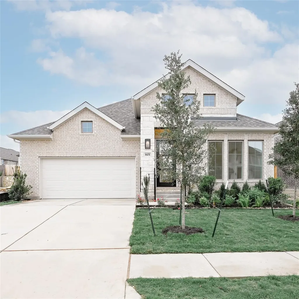 601 Bay Breeze Drive Kyle TX 78640