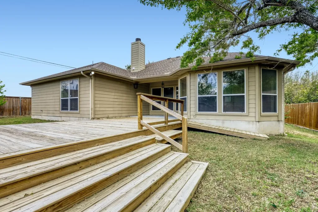 100 Antietam Trail Elgin TX 78621