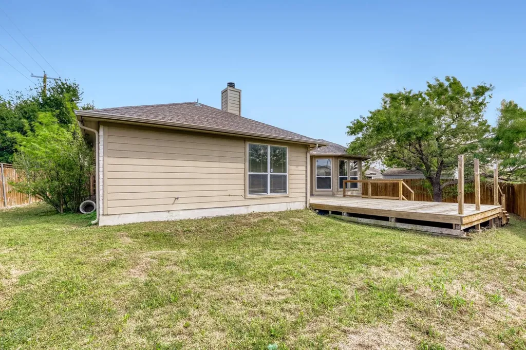 100 Antietam Trail Elgin TX 78621
