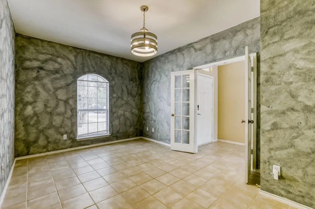 100 Antietam Trail Elgin TX 78621