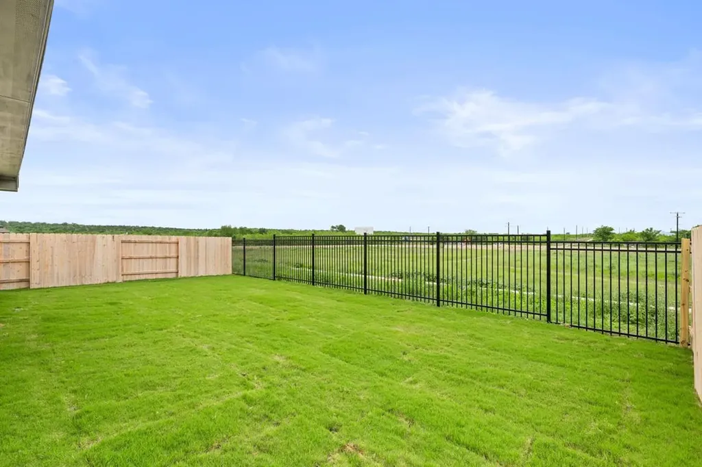 16201 Smithers Road Manor TX 78653