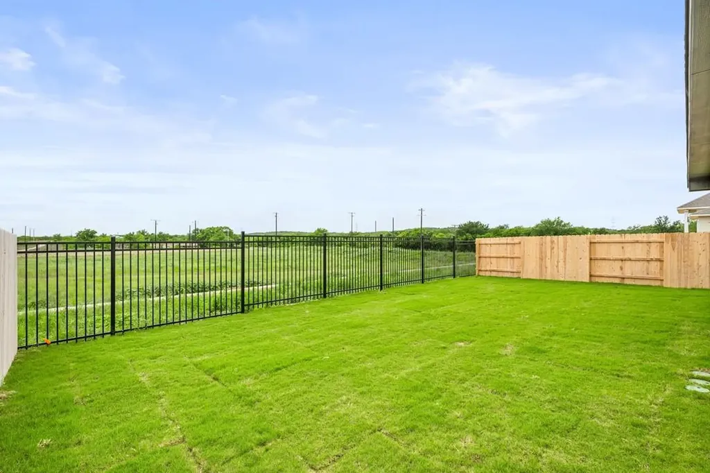 16201 Smithers Road Manor TX 78653
