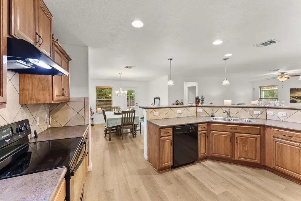 11405 Barns Trail Austin TX 78754