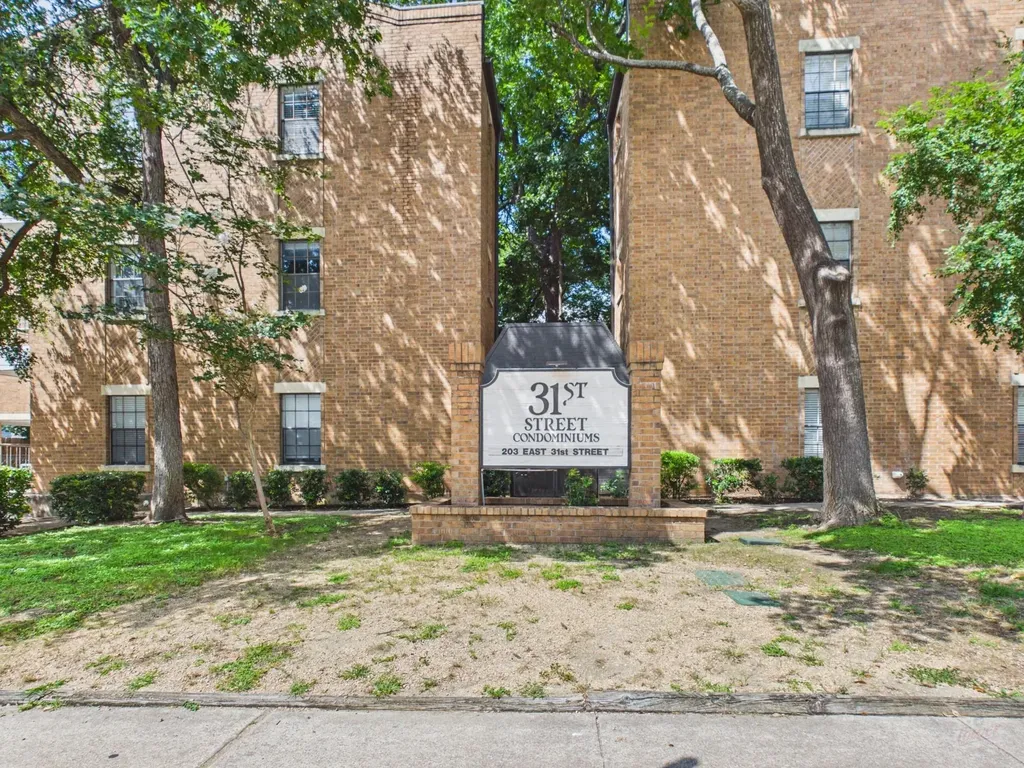 203 E 31st Street Austin TX 78705