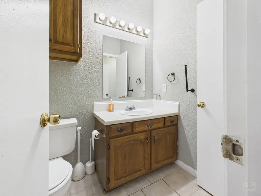 203 E 31st Street Austin TX 78705