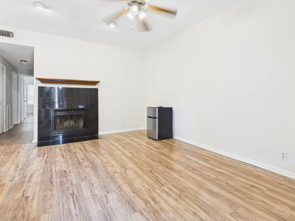 203 E 31st Street Austin TX 78705