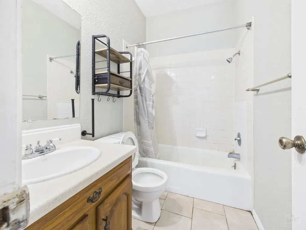 203 E 31st Street Austin TX 78705