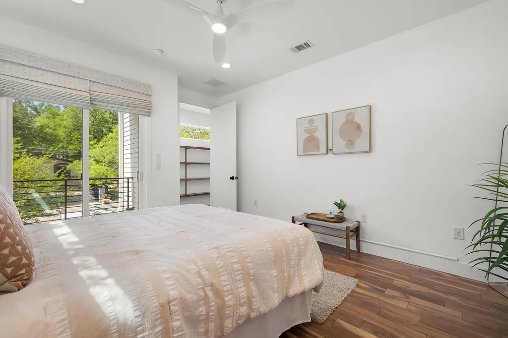 1201 Luna Street Austin TX 78721