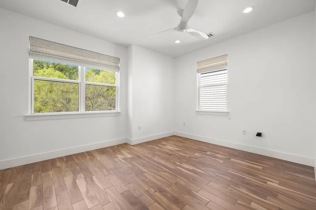 1201 Luna Street Austin TX 78721