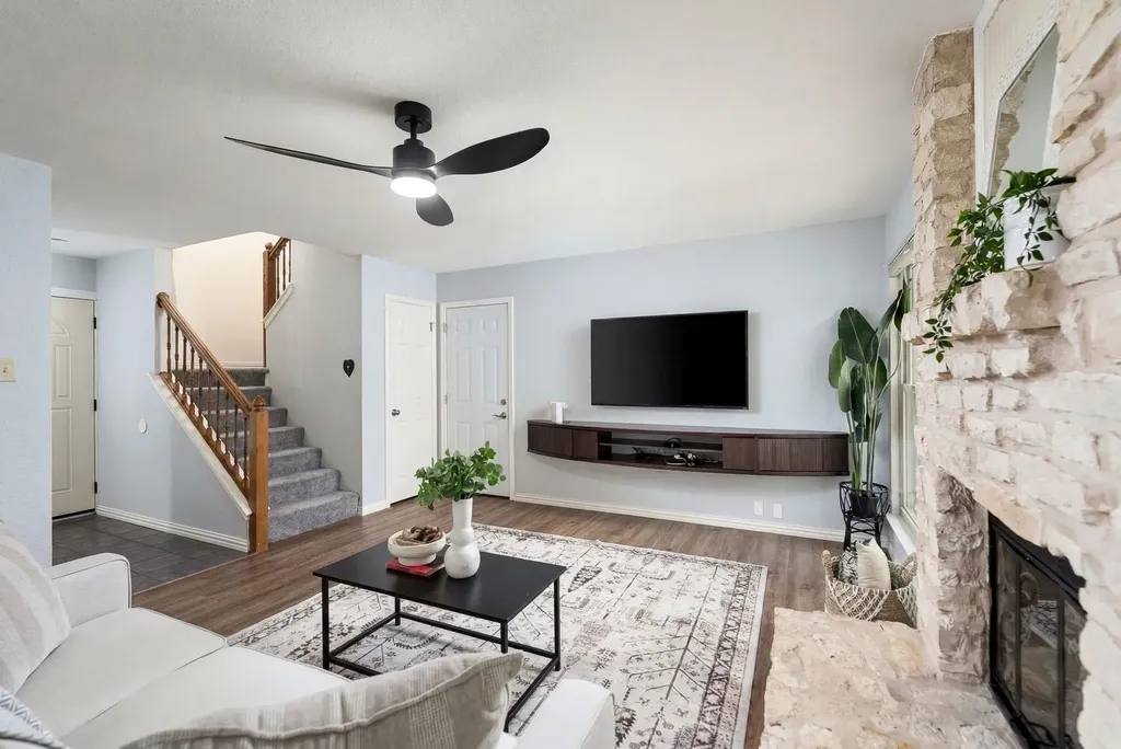 12609 Cantle Trail Austin TX 78727