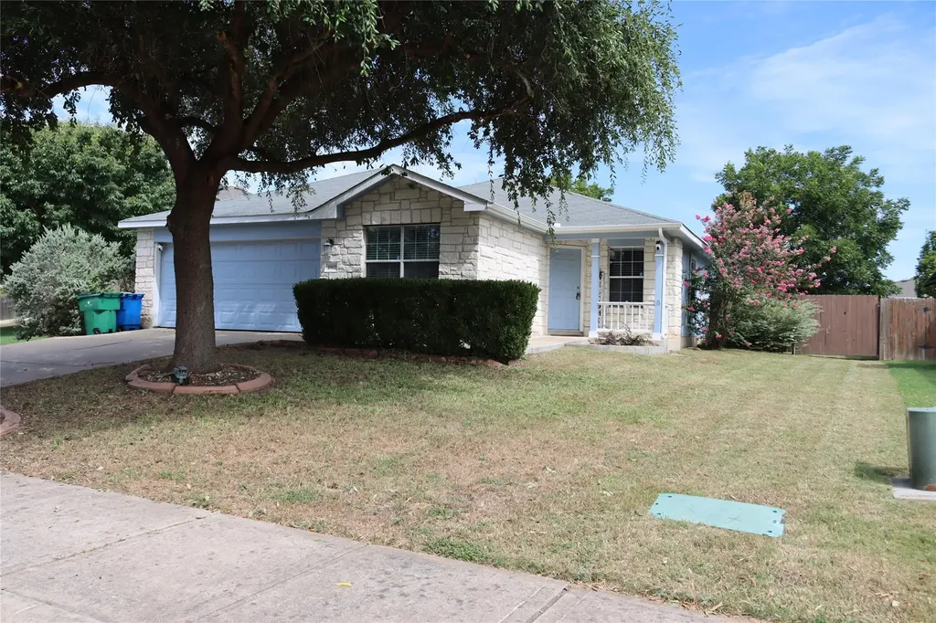 1910 Muscovy Cove Taylor TX 76574