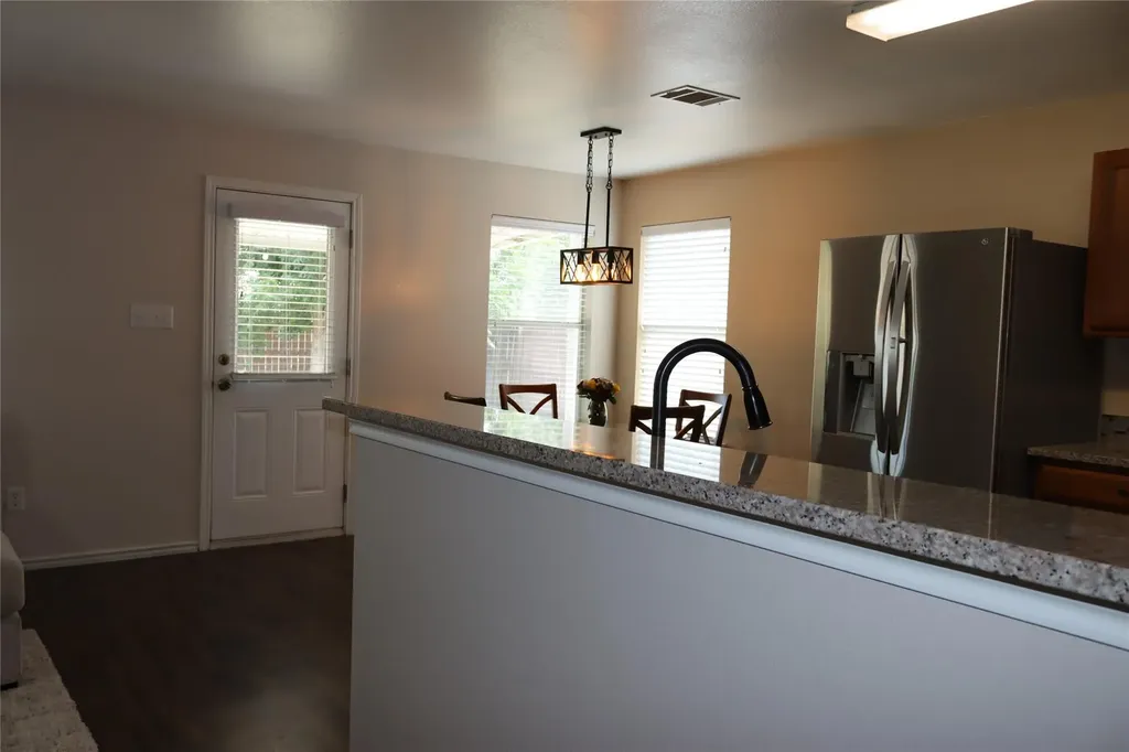 1910 Muscovy Cove Taylor TX 76574