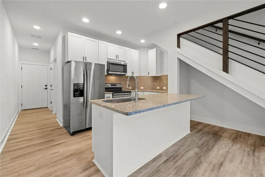 21201 Portsmouth #2 Cove Lago Vista TX 78645