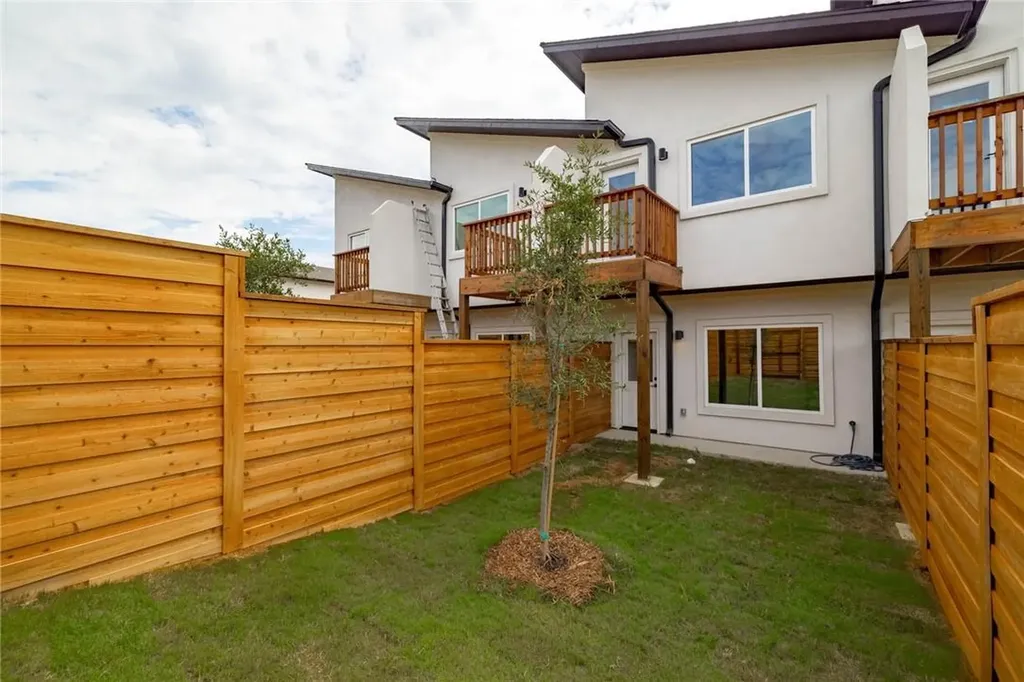 21201 Portsmouth #2 Cove Lago Vista TX 78645