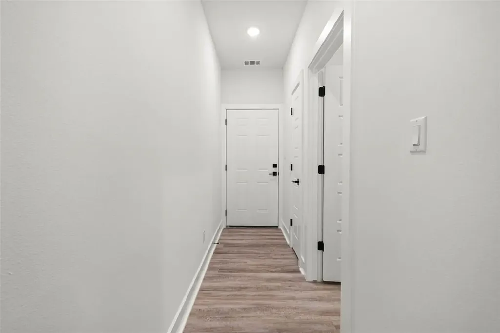 21201 Portsmouth #2 Cove Lago Vista TX 78645