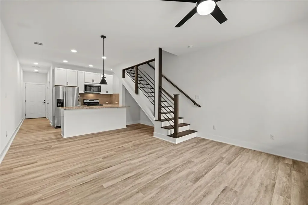 21201 Portsmouth #2 Cove Lago Vista TX 78645