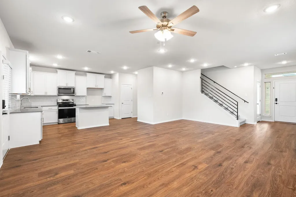 195 White Horses Drive Kyle TX 78640