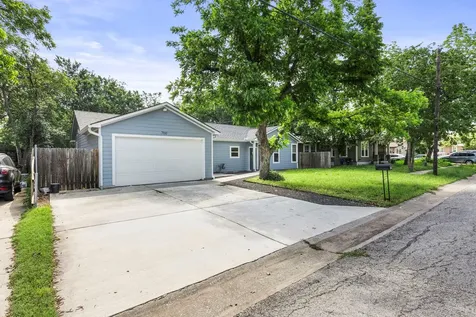 700 S Church Street Lockhart TX 78644