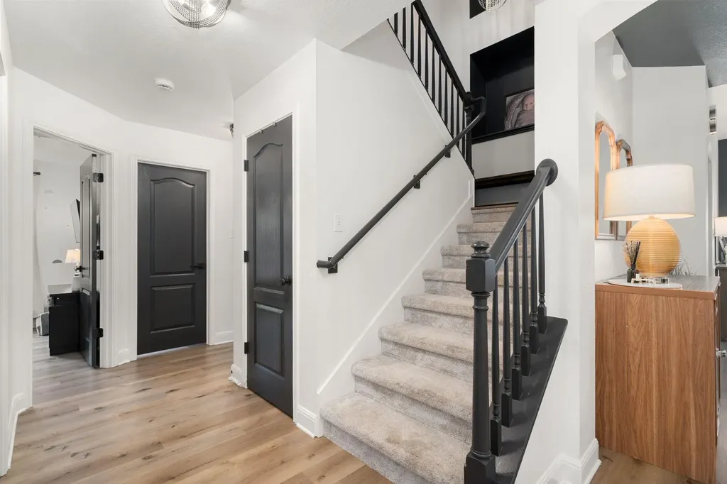 7713 Black Mountain Drive Austin TX 78736