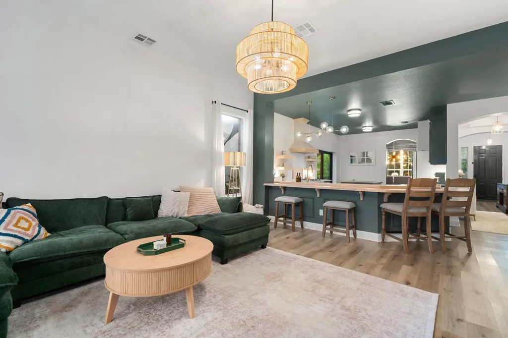7713 Black Mountain Drive Austin TX 78736