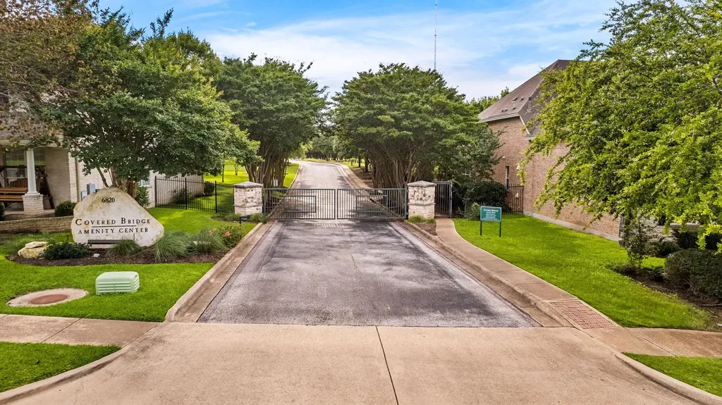7713 Black Mountain Drive Austin TX 78736