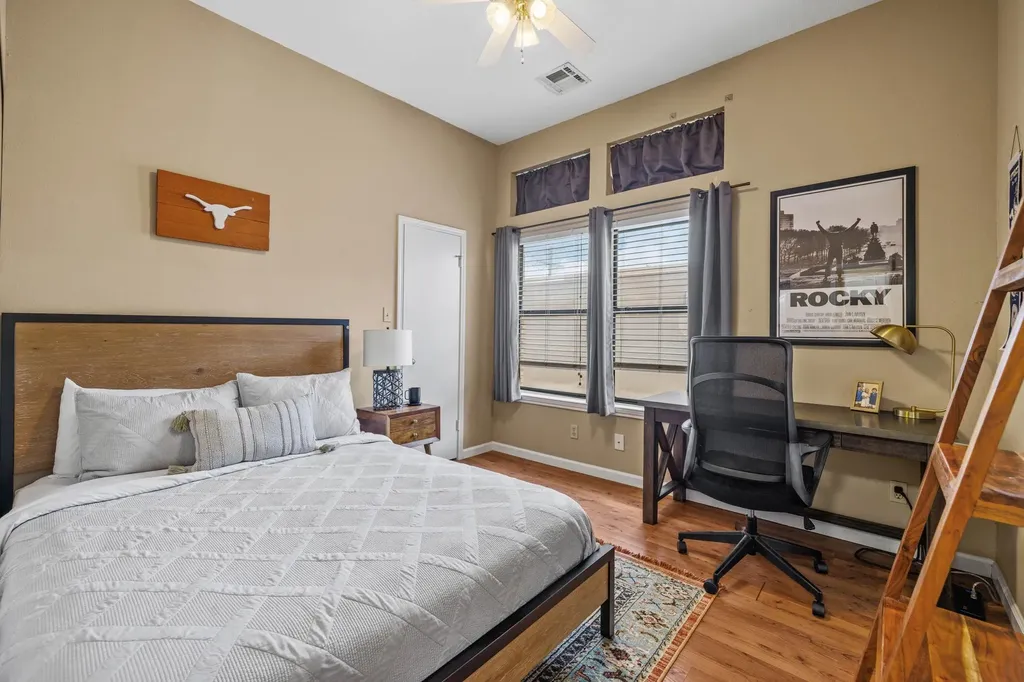 2802 Nueces Street Austin TX 78705
