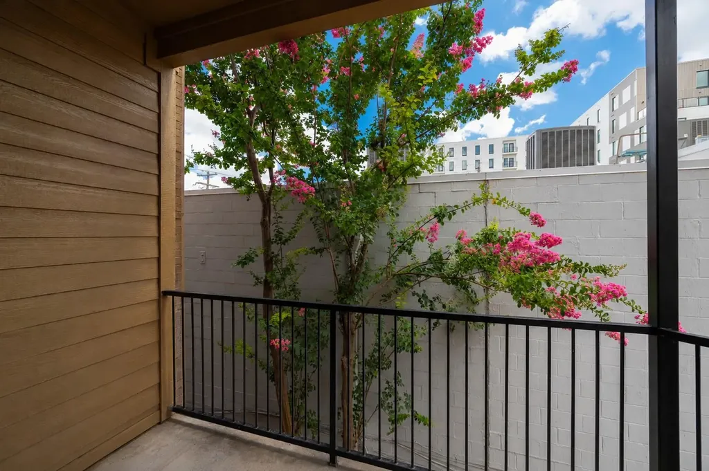 2802 Nueces Street Austin TX 78705