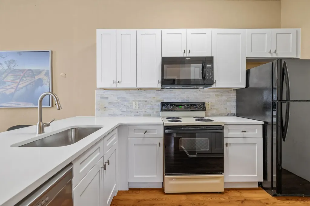 2802 Nueces Street Austin TX 78705