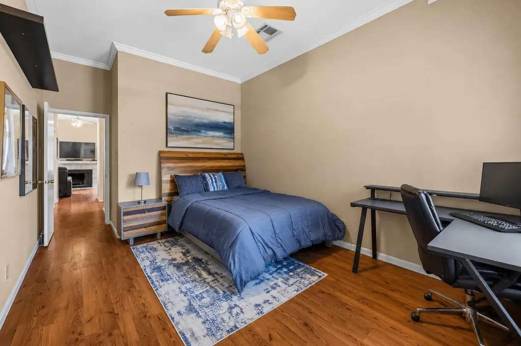 2802 Nueces Street Austin TX 78705