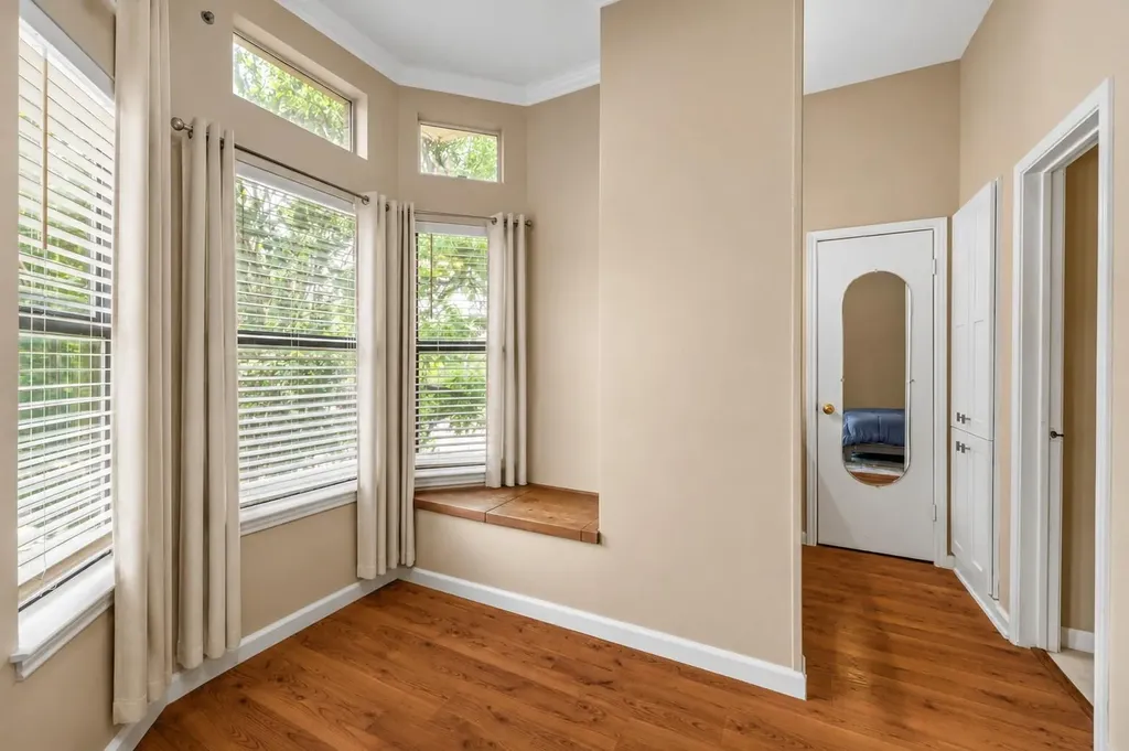 2802 Nueces Street Austin TX 78705