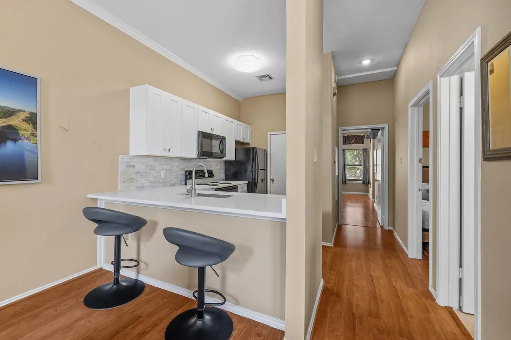 2802 Nueces Street Austin TX 78705