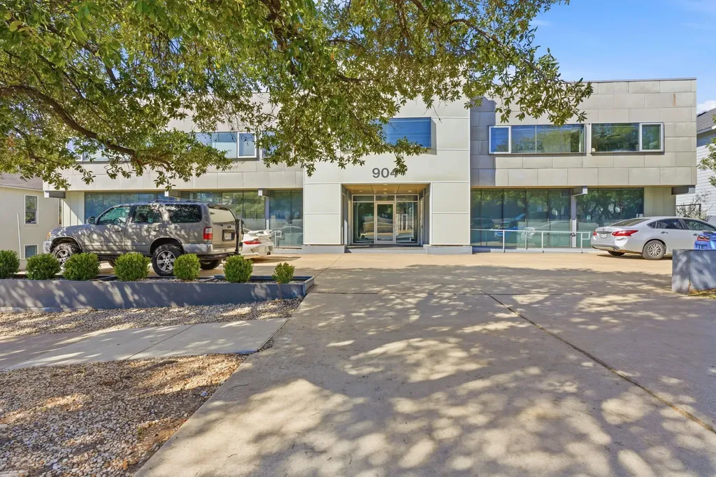 904 West Avenue Austin TX 78701