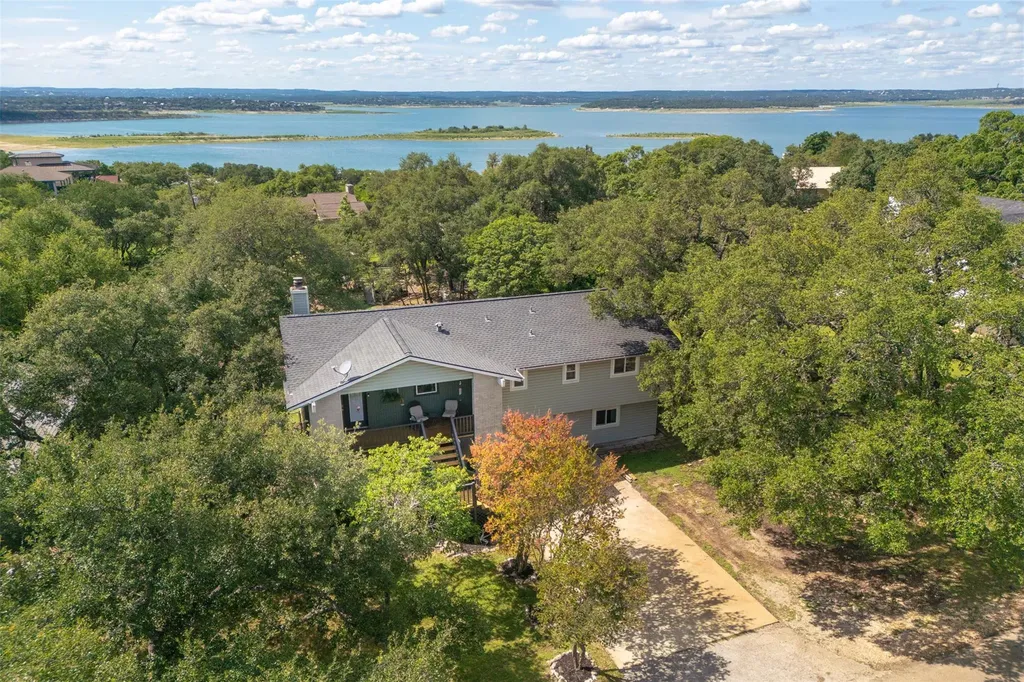 1215 Amanda Drive Canyon Lake TX 78133