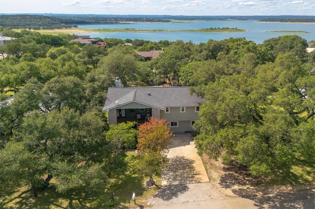 1215 Amanda Drive Canyon Lake TX 78133