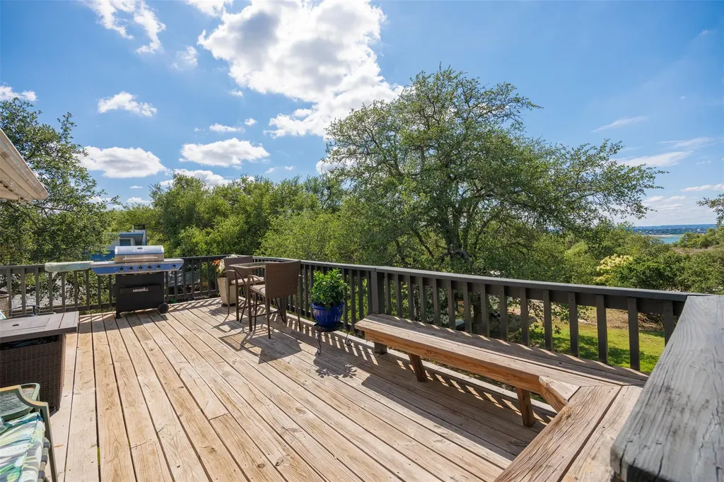 1215 Amanda Drive Canyon Lake TX 78133