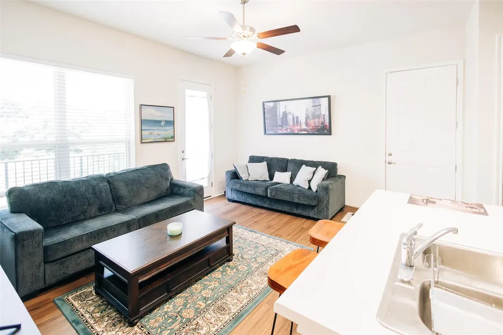 8601 W Gate Boulevard Austin TX 78745