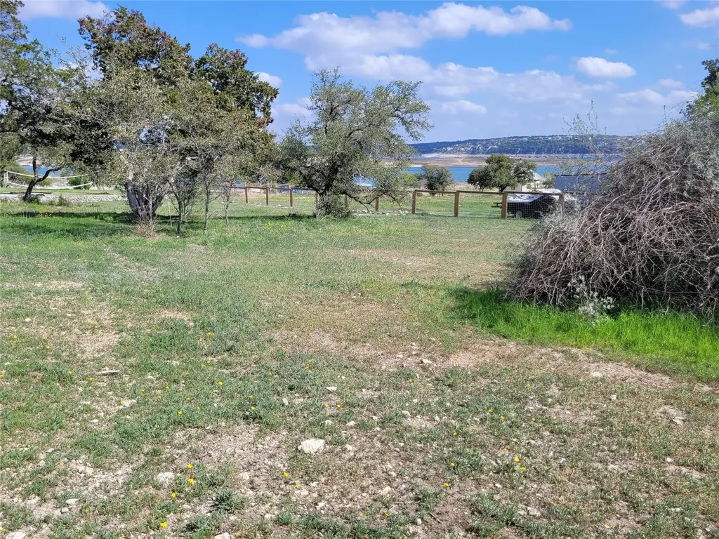 19920 Siesta Shores Drive Spicewood TX 78669