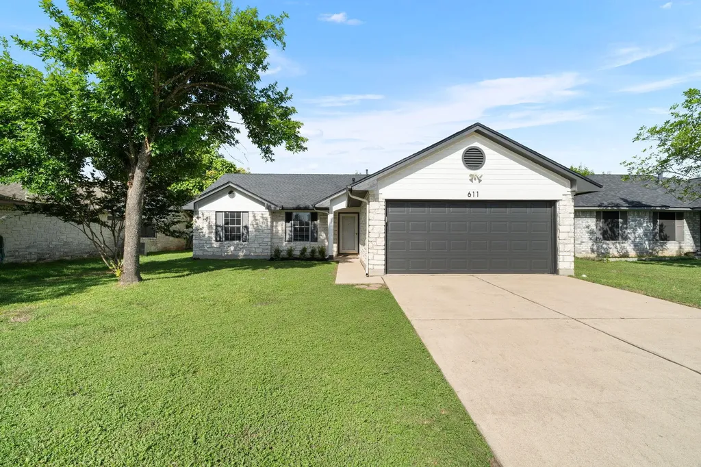 611 Clearcreek Drive Leander TX 78641