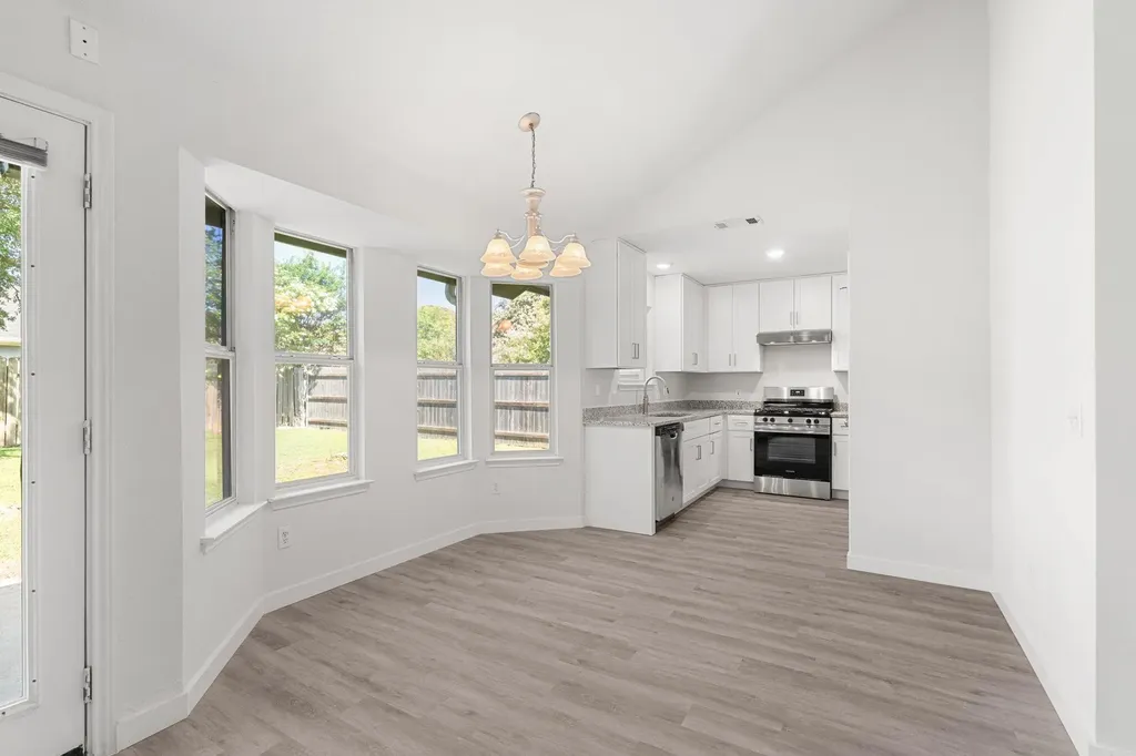 611 Clearcreek Drive Leander TX 78641