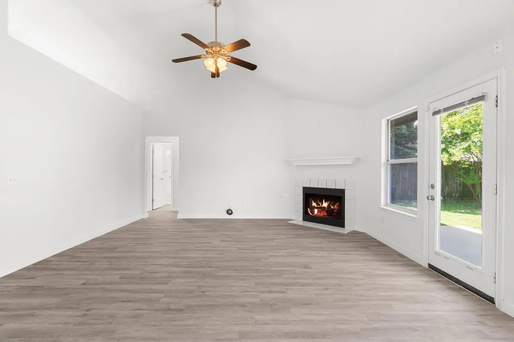 611 Clearcreek Drive Leander TX 78641