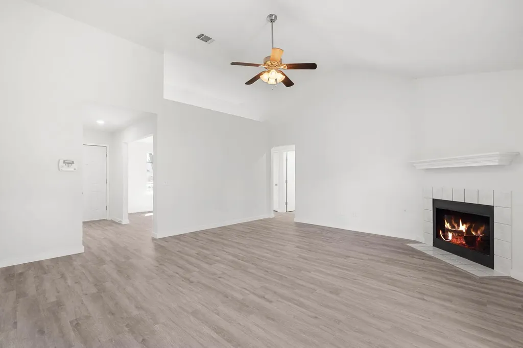 611 Clearcreek Drive Leander TX 78641