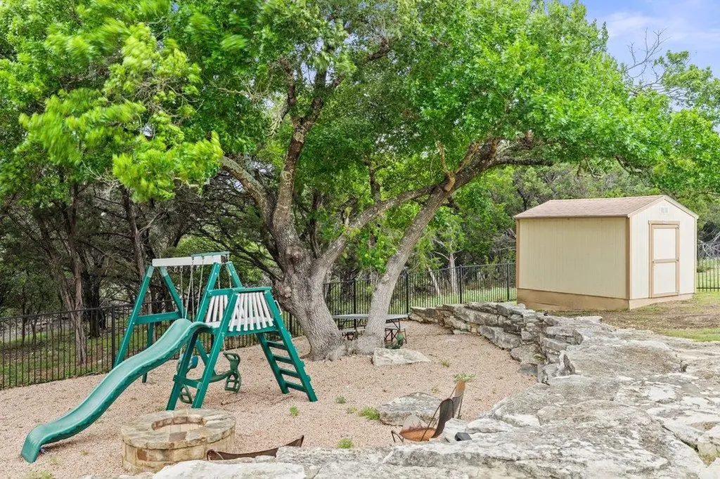 272 Whitney Woods Circle Georgetown TX 78633