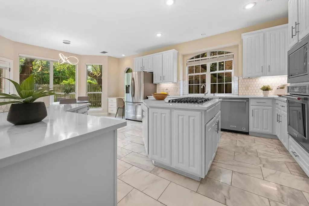 10637 Indigo Broom Loop Austin TX 78733