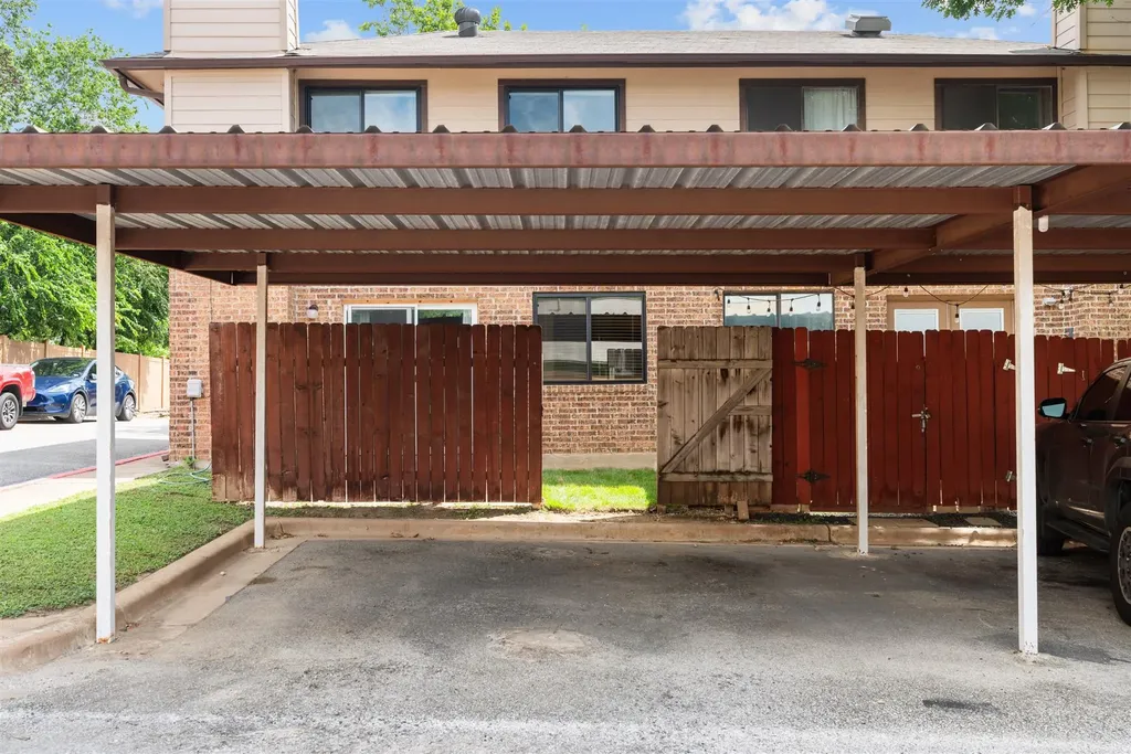 101 S Clearday Drive Austin TX 78745