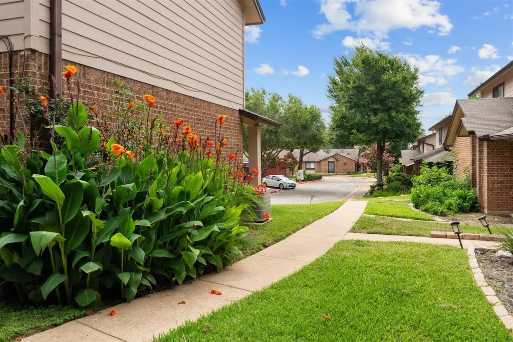 101 S Clearday Drive Austin TX 78745