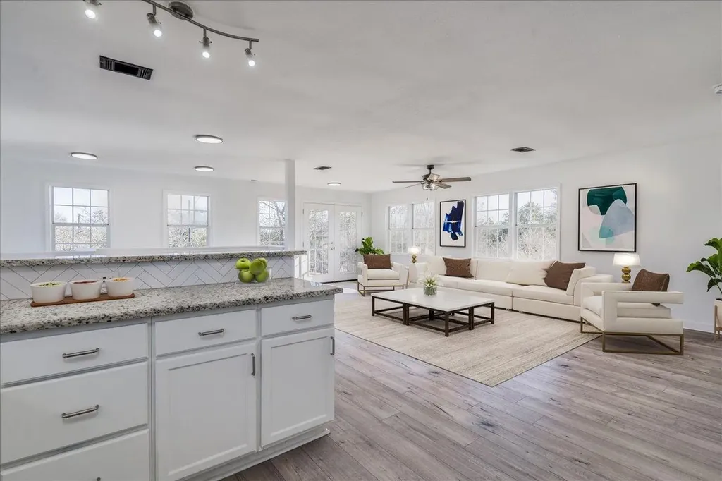 8204 Williamson Creek Drive Austin TX 78736