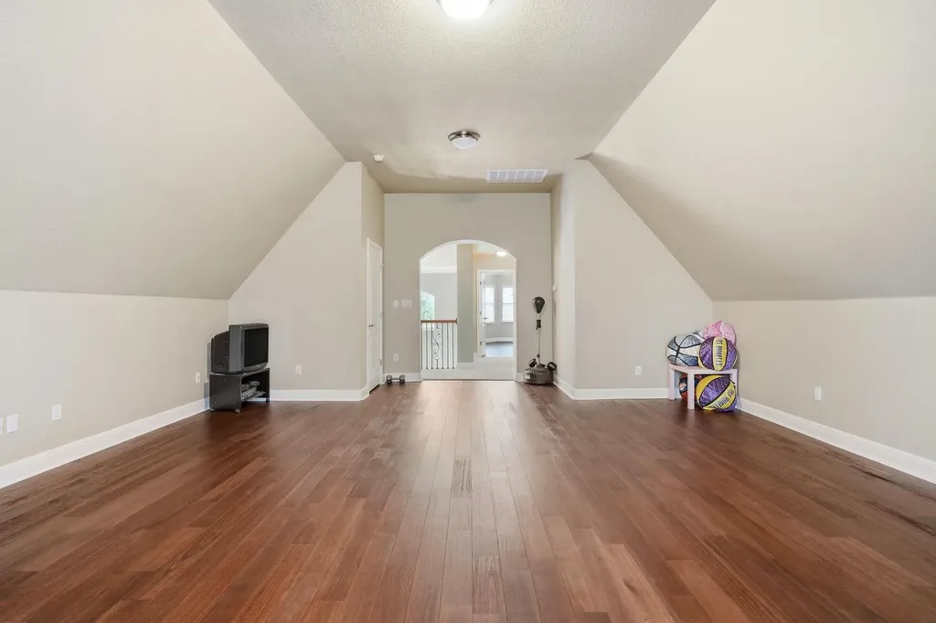 222 Vailco Lane Austin TX 78738