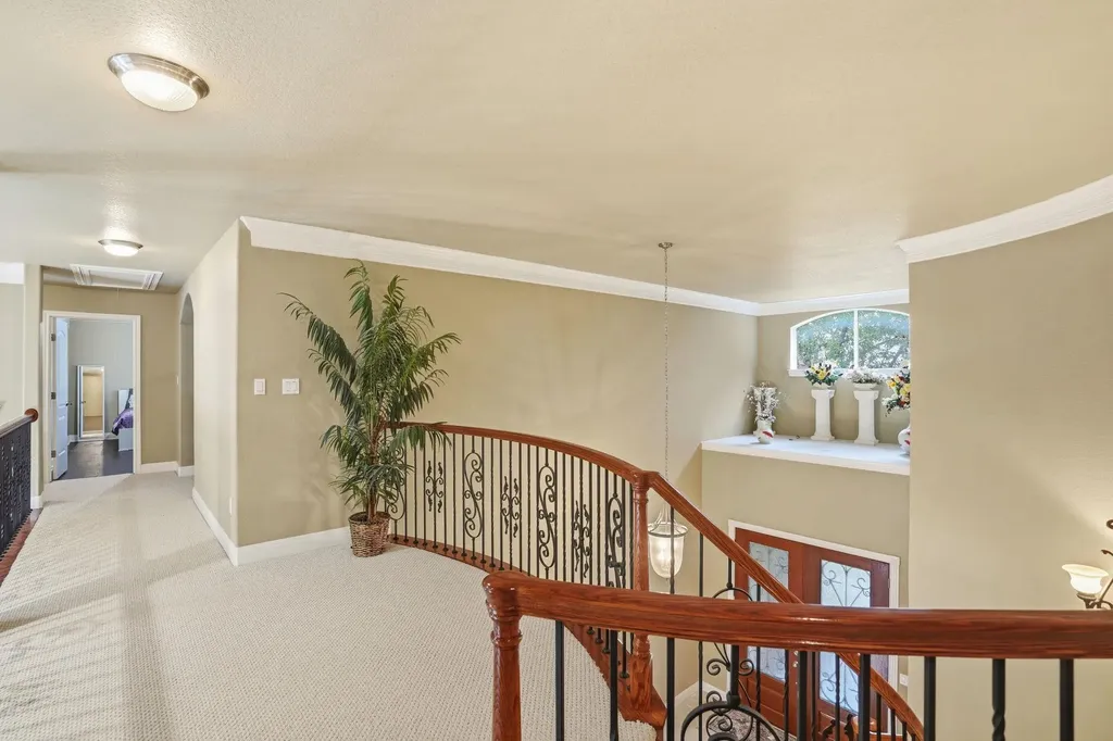 222 Vailco Lane Austin TX 78738