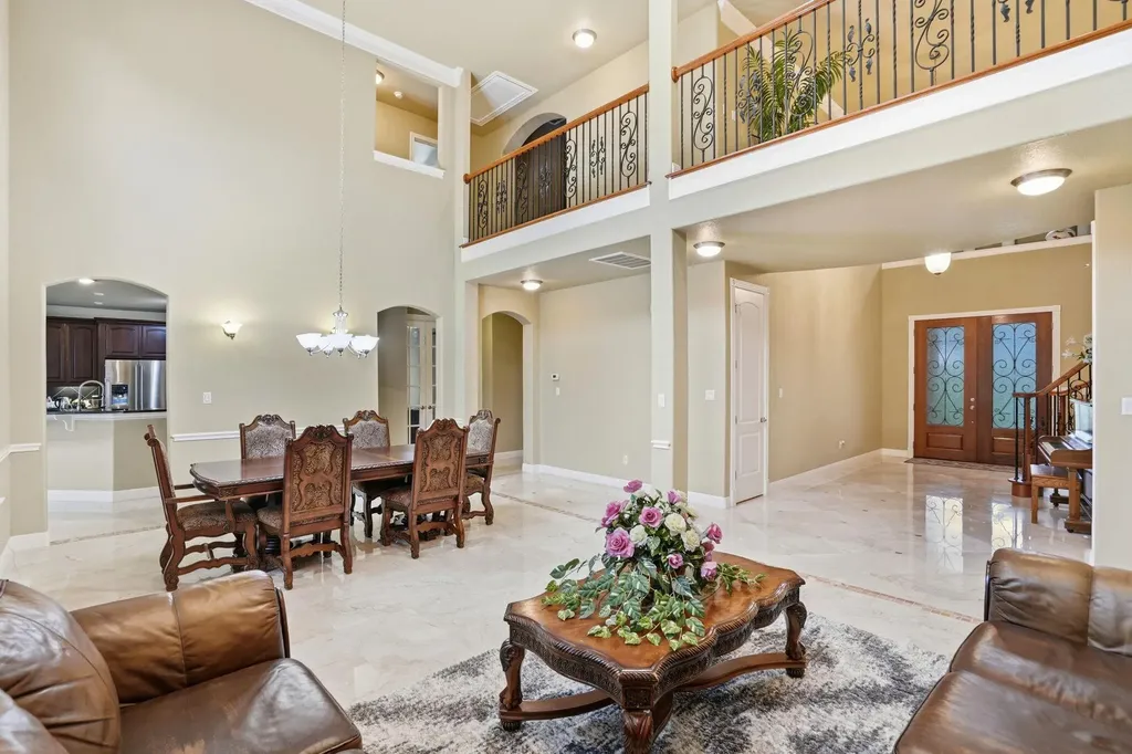 222 Vailco Lane Austin TX 78738