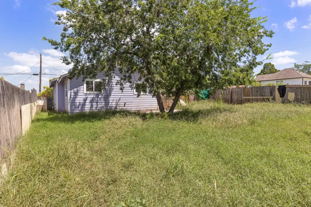 7402 Providence Avenue Austin TX 78752